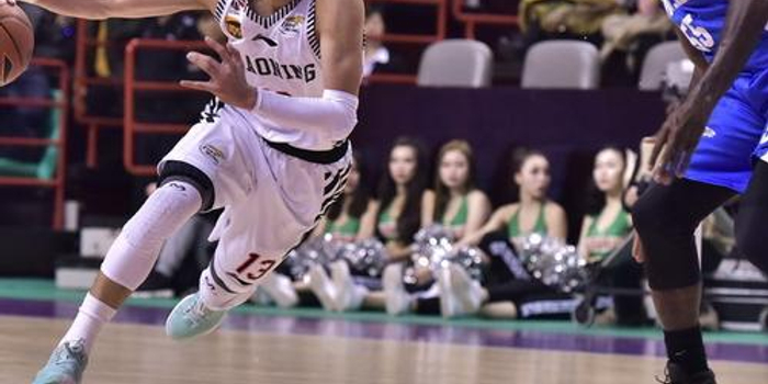 更让我们看 更让我们看