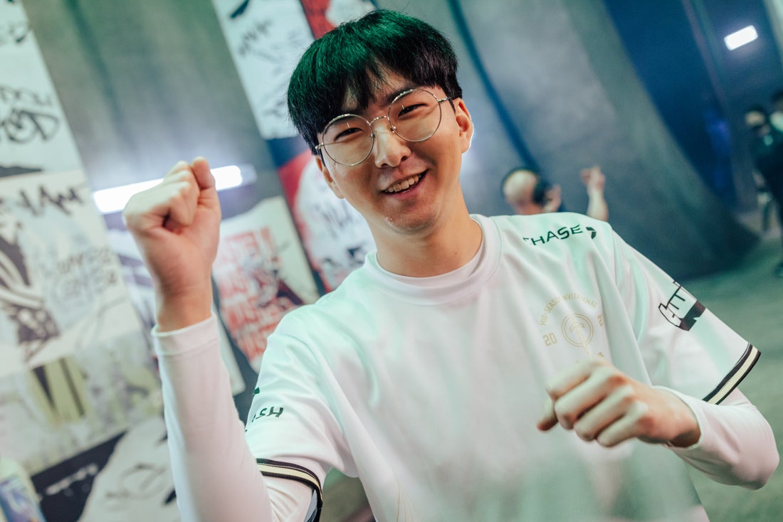 错位后撤一 错位后撤一